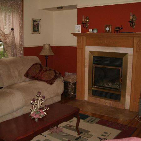 Ici Et Maintenant Bed and Breakfast Magog Eksteriør billede