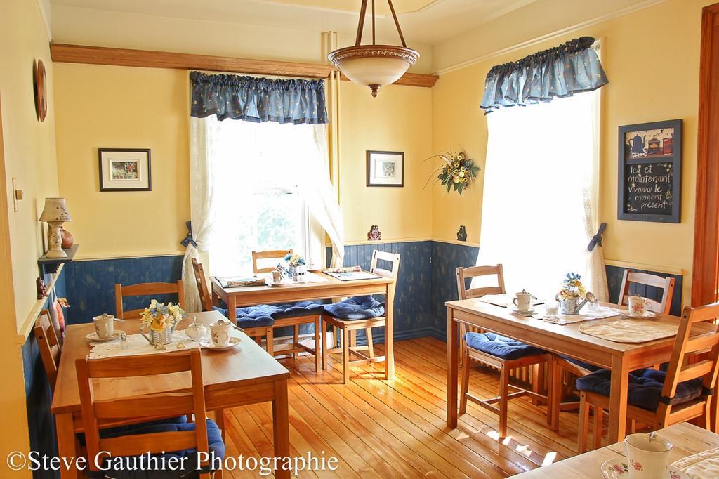 Ici Et Maintenant Bed and Breakfast Magog Eksteriør billede