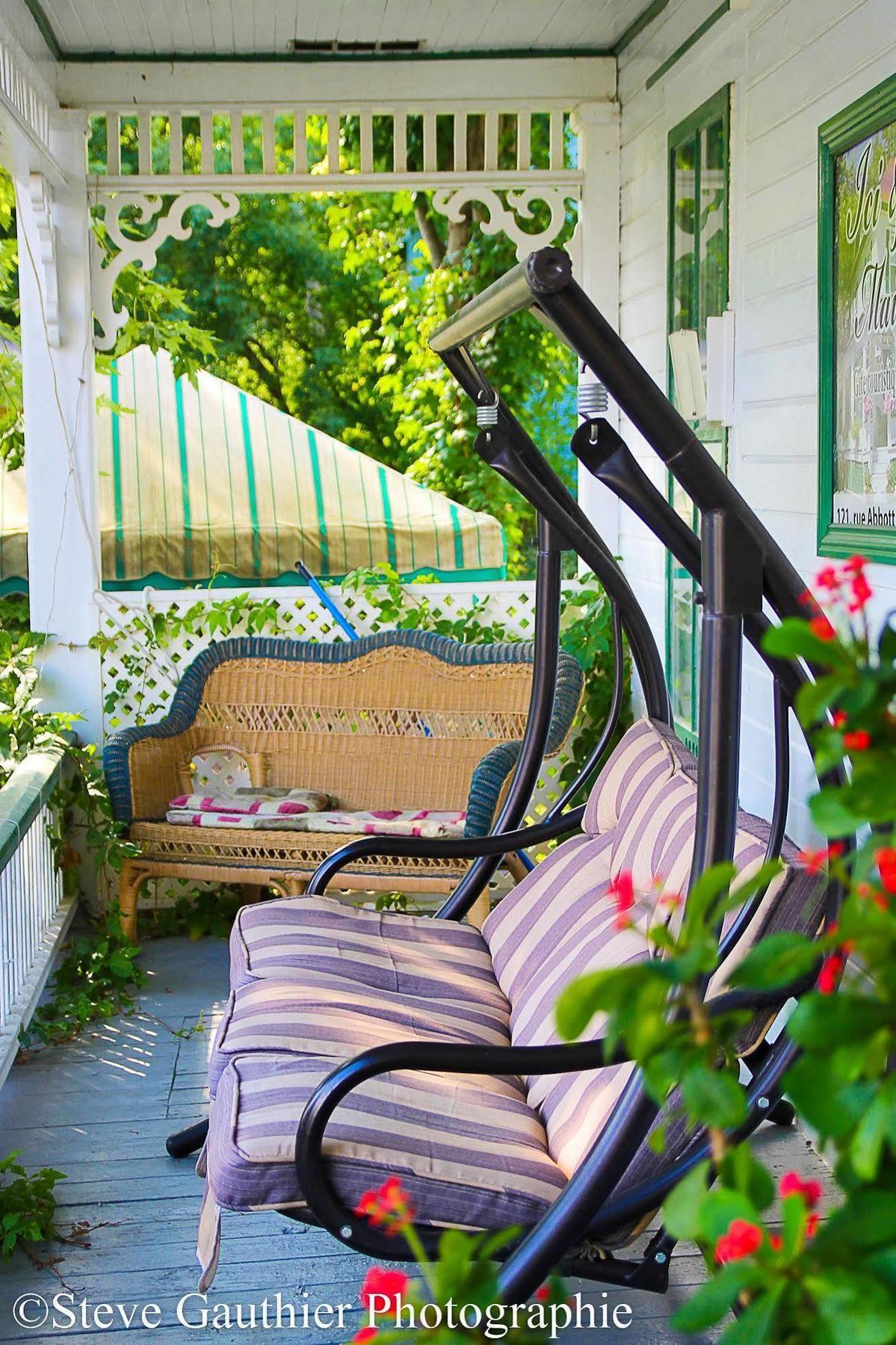 Ici Et Maintenant Bed and Breakfast Magog Eksteriør billede